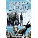 Robert Kirkman: The Walking Dead - Élőhalottak 15. - Újrakezdés