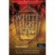 Jennifer L. Armentrout: White Hot Kiss - Perzselő csók - Komor elemek 1